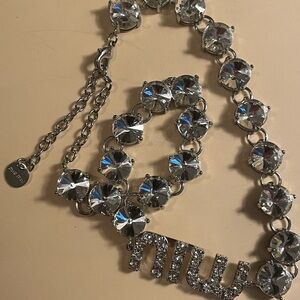Elegant Silver Crystal Necklace pre owned excellent brand new